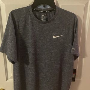 Nike shirt *new*